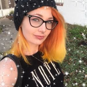 Meet your Posher, Aya